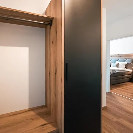 Apartment Alpenluxus Presents - Sigis Zillertalblick With 3 Bedrooms & Parking Space *
