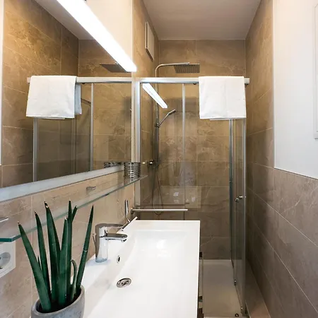 Alpenluxus Presents - Sigis Zillertalblick With 3 Bedrooms & Parking Space * Schlitters